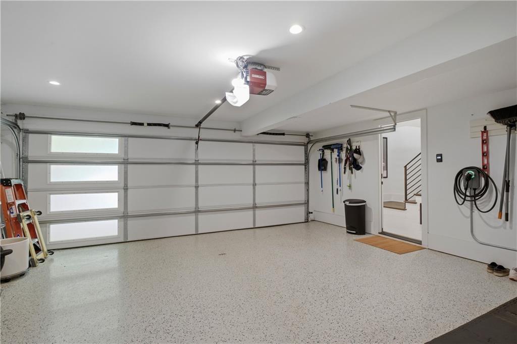 538 Spring Valley Road NW