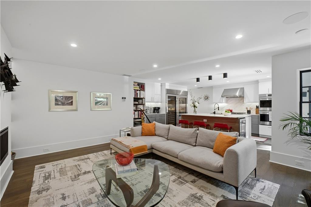 538 Spring Valley Road NW