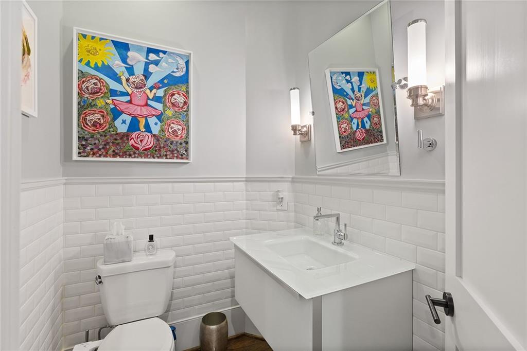 1431 Hearst Drive NE