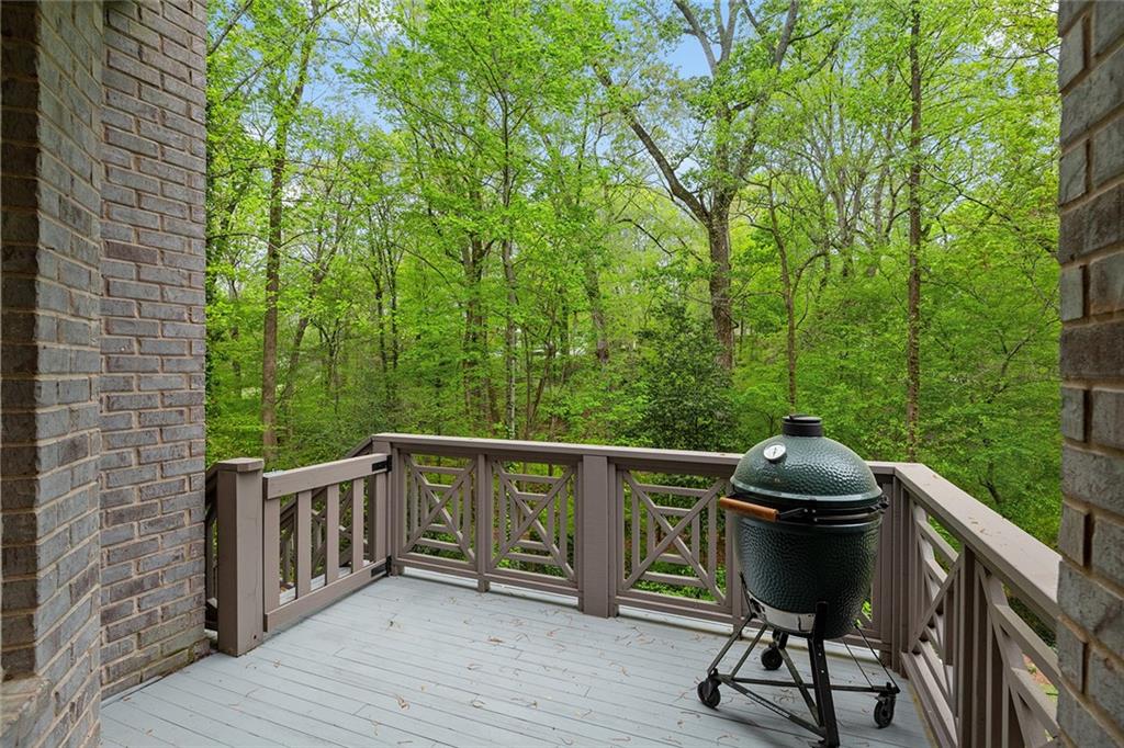 1431 Hearst Drive NE