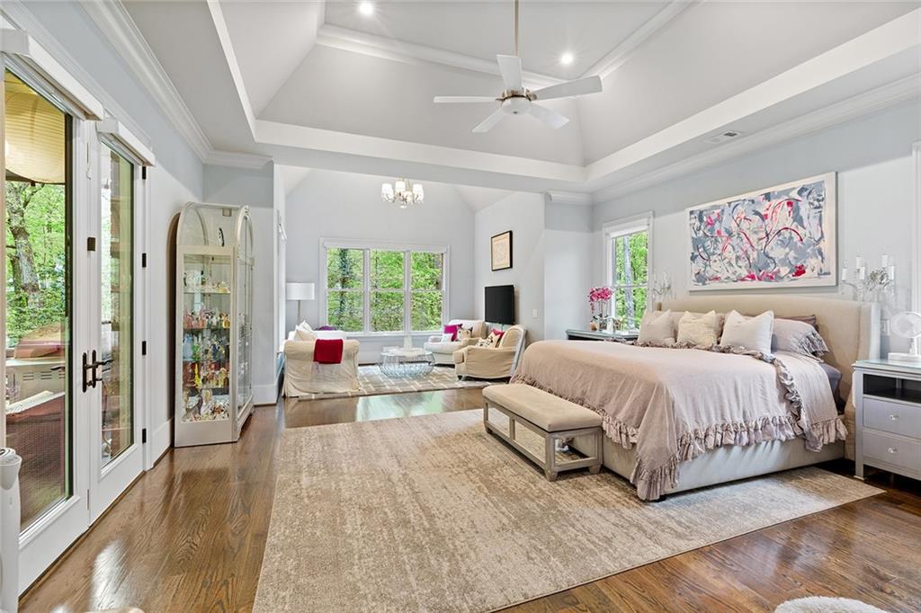 1431 Hearst Drive NE