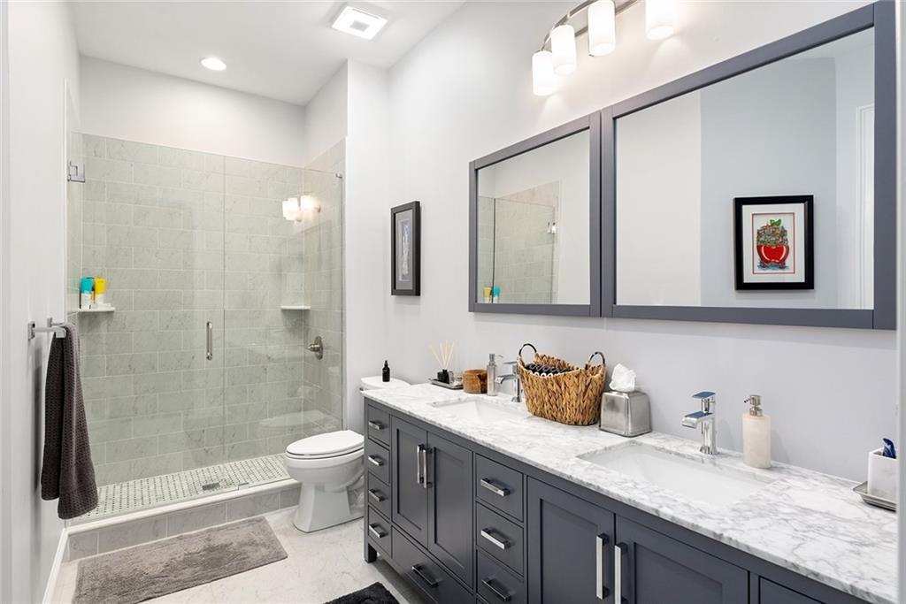 1431 Hearst Drive NE