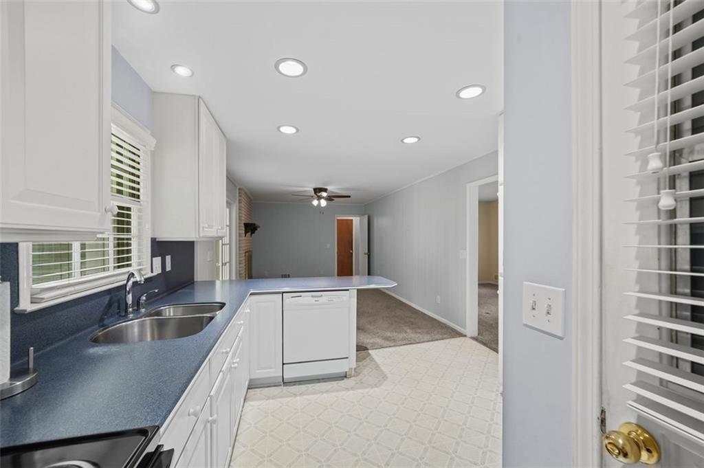 1319 Renee Drive SW