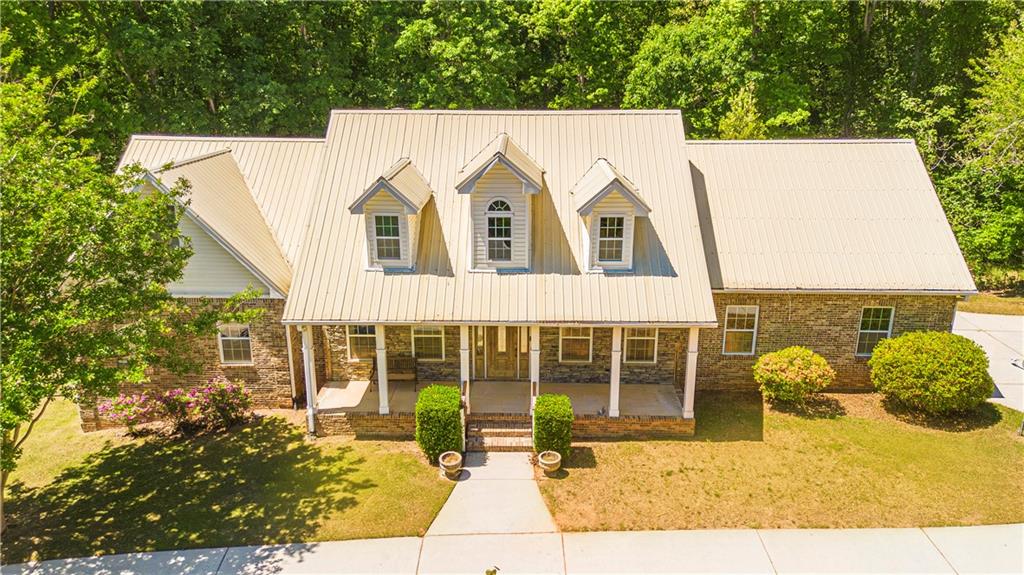 550 Oak Ridge Drive