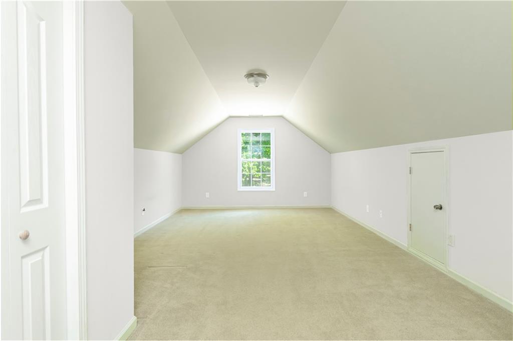 550 Oak Ridge Drive