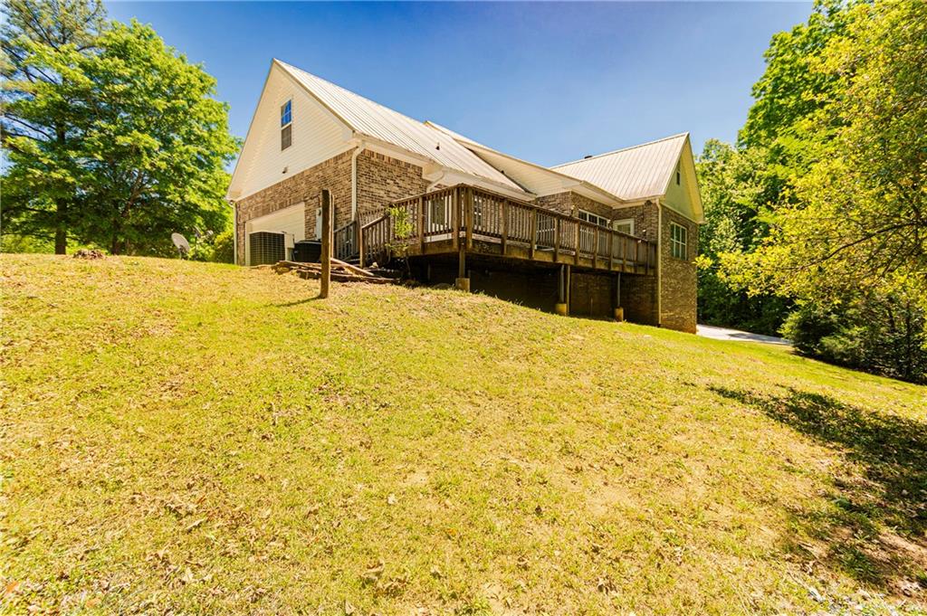 550 Oak Ridge Drive