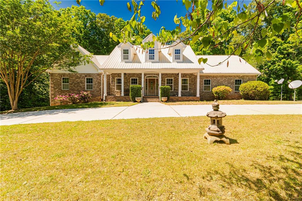 550 Oak Ridge Drive