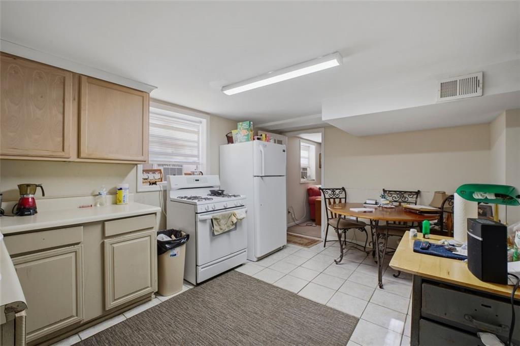 913 Old Noonday Sch House Road