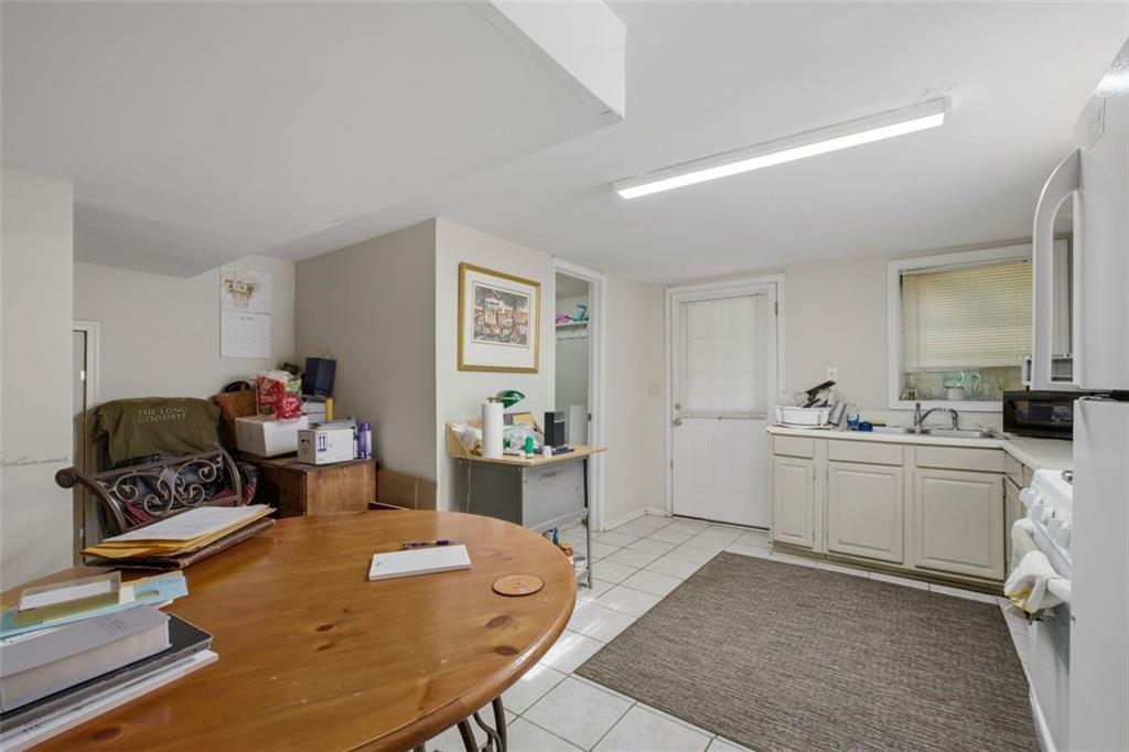 913 Old Noonday Sch House Road