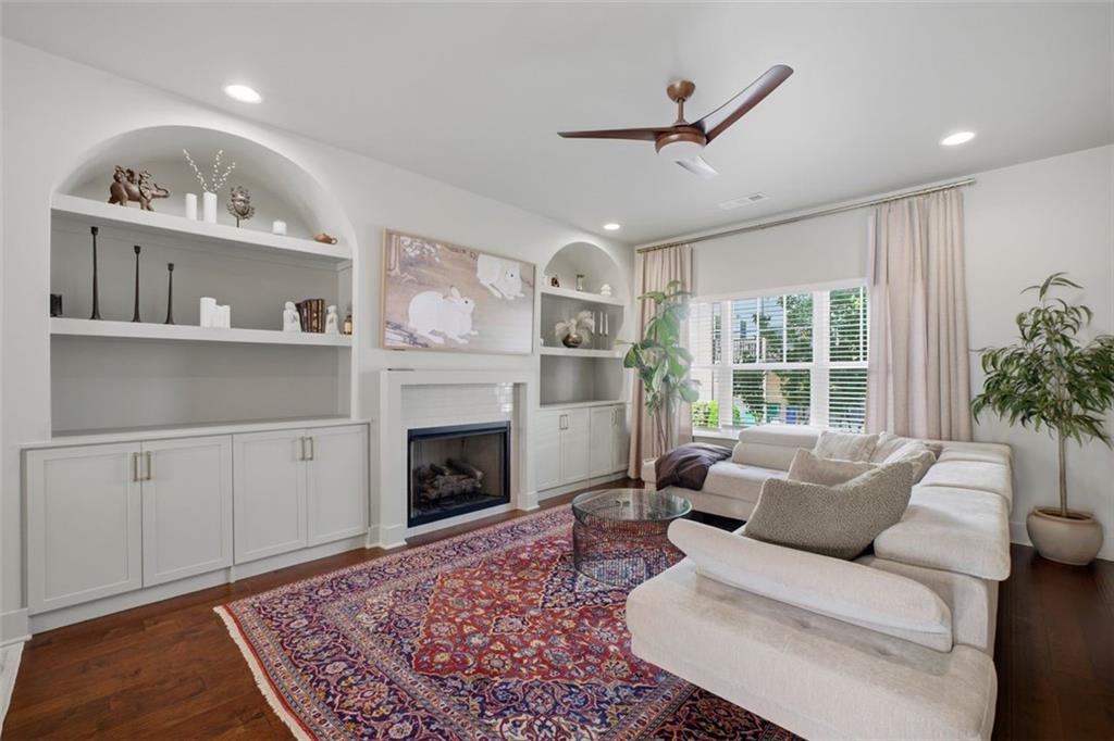 2167 Wiggins Walk