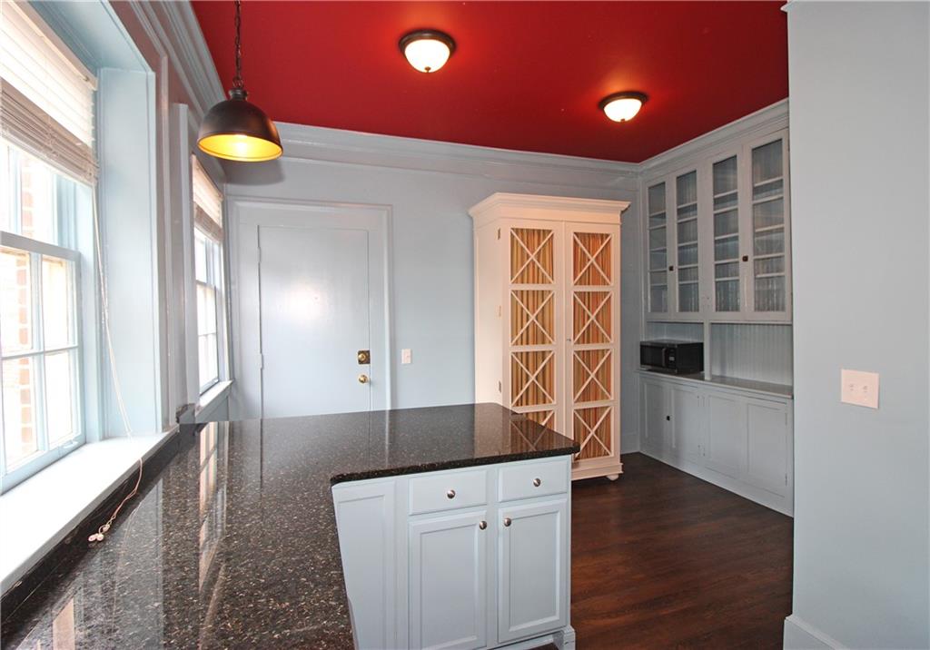 1 S Prado Avenue NE Unit 17