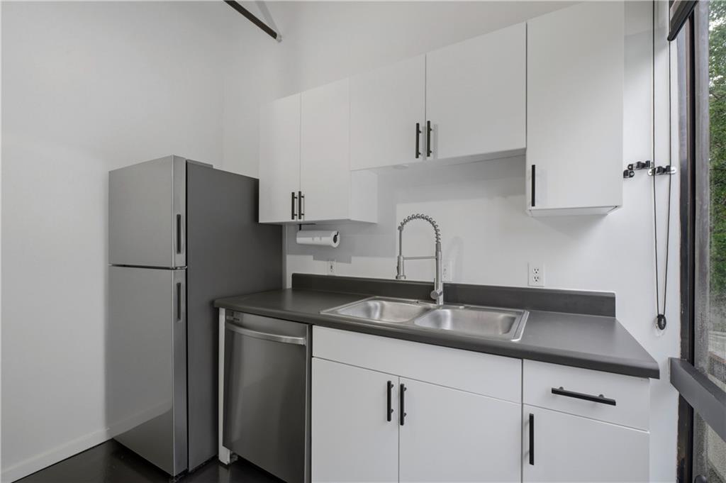 120 Ralph Mcgill Boulevard NE Unit 301