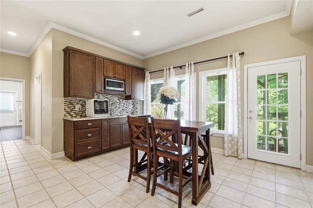 2336 Edgemere Lake Circle