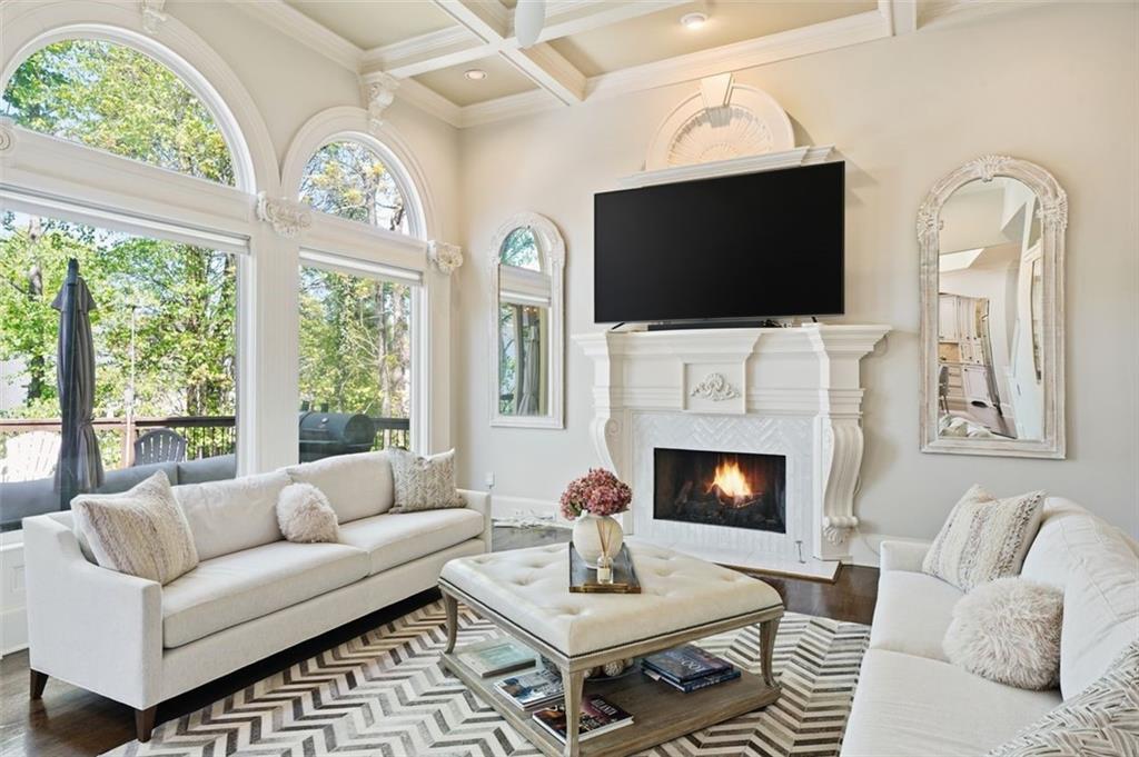 2336 Edgemere Lake Circle