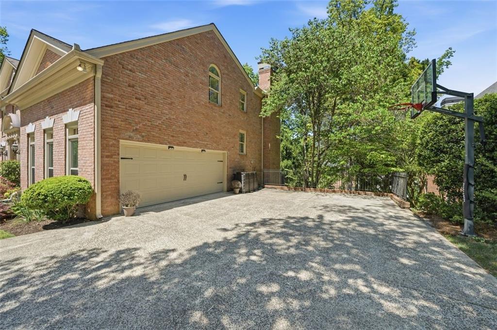 2336 Edgemere Lake Circle