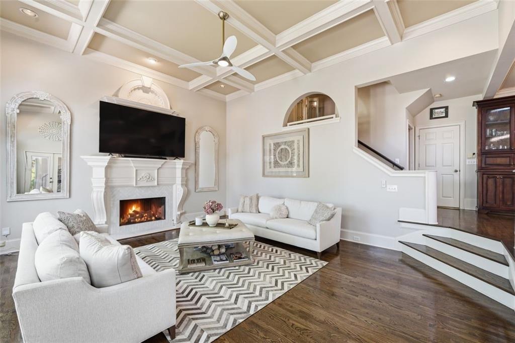 2336 Edgemere Lake Circle
