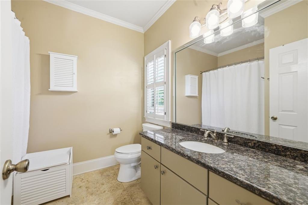 2336 Edgemere Lake Circle