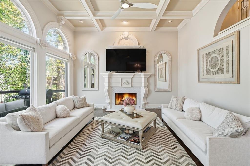 2336 Edgemere Lake Circle