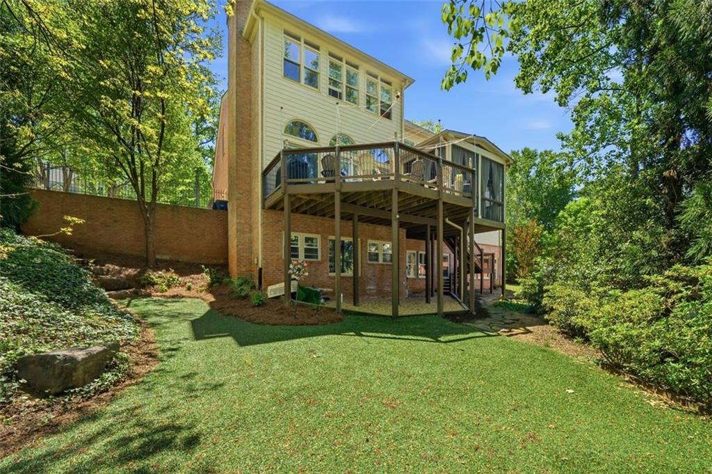 2336 Edgemere Lake Circle