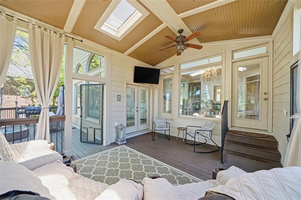 2336 Edgemere Lake Circle