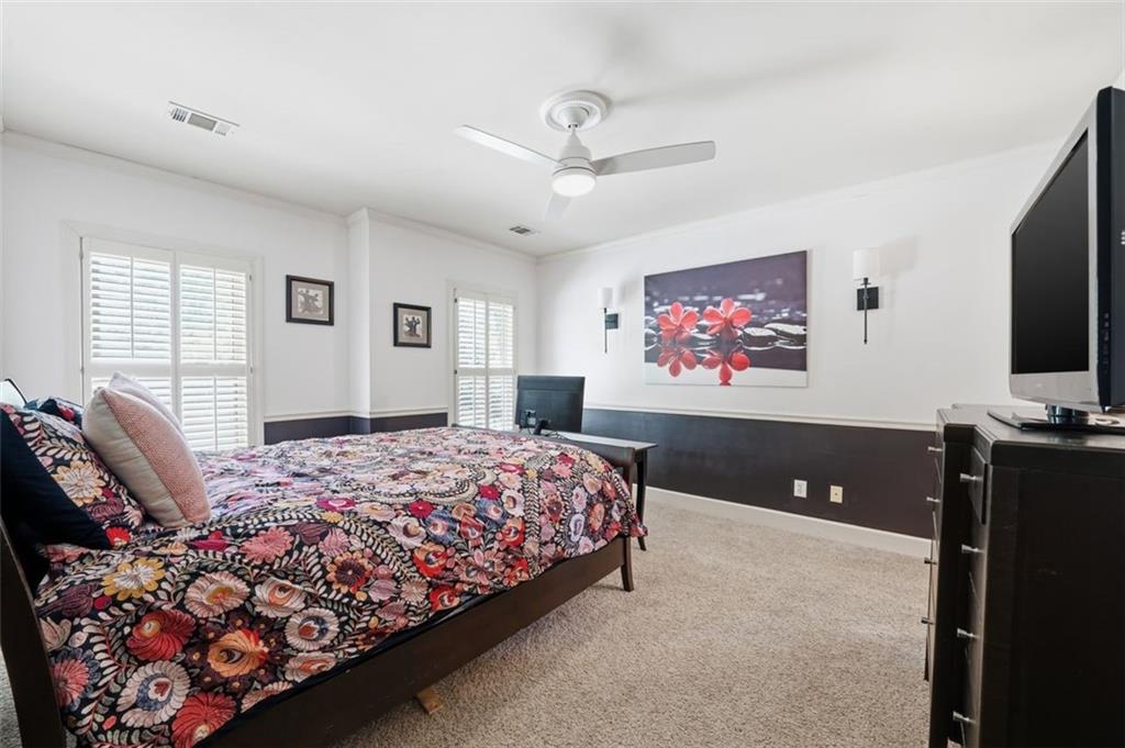 2336 Edgemere Lake Circle