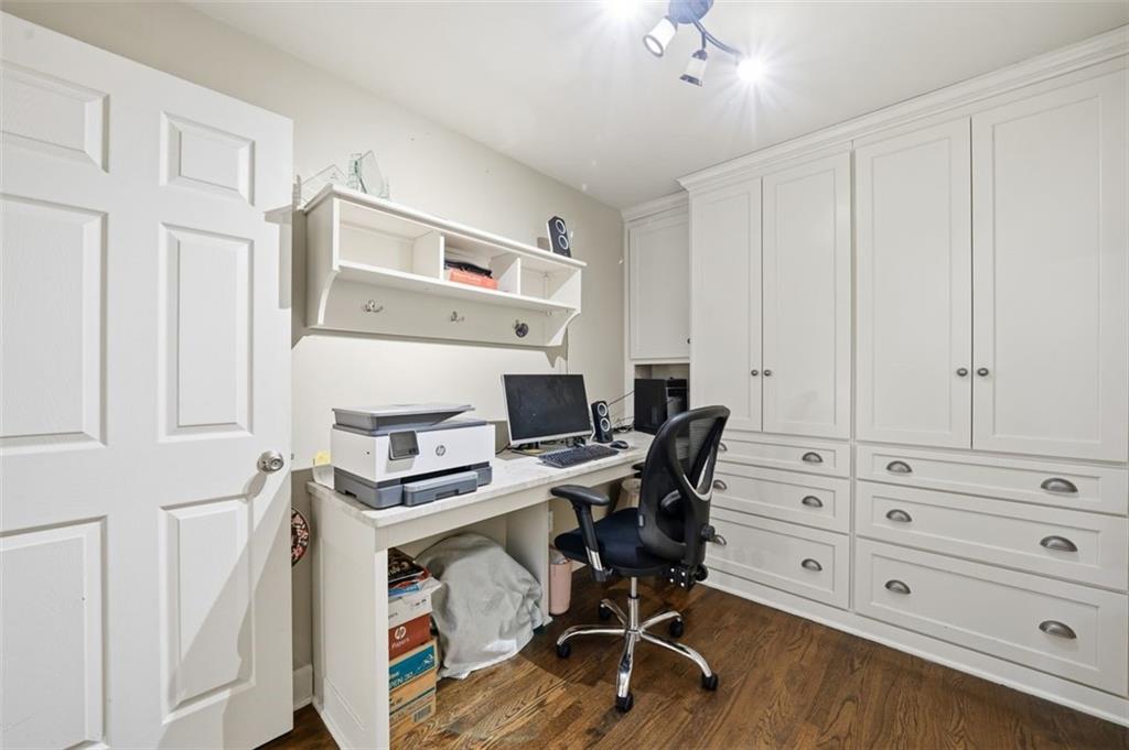 2336 Edgemere Lake Circle