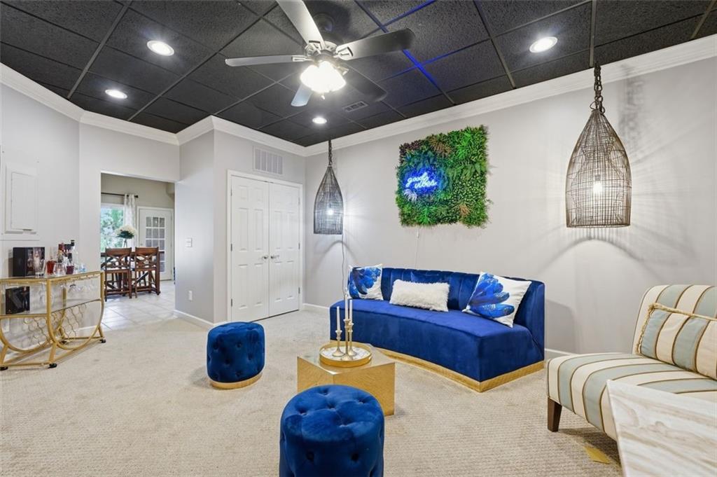 2336 Edgemere Lake Circle