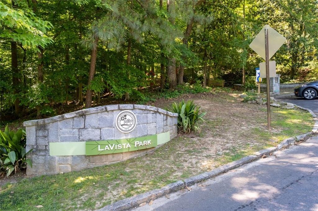 1322 Brook Forest Drive NE