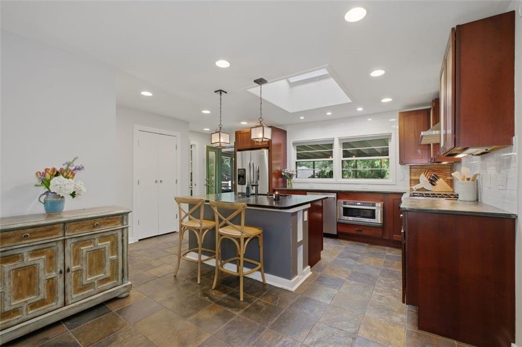 1322 Brook Forest Drive NE