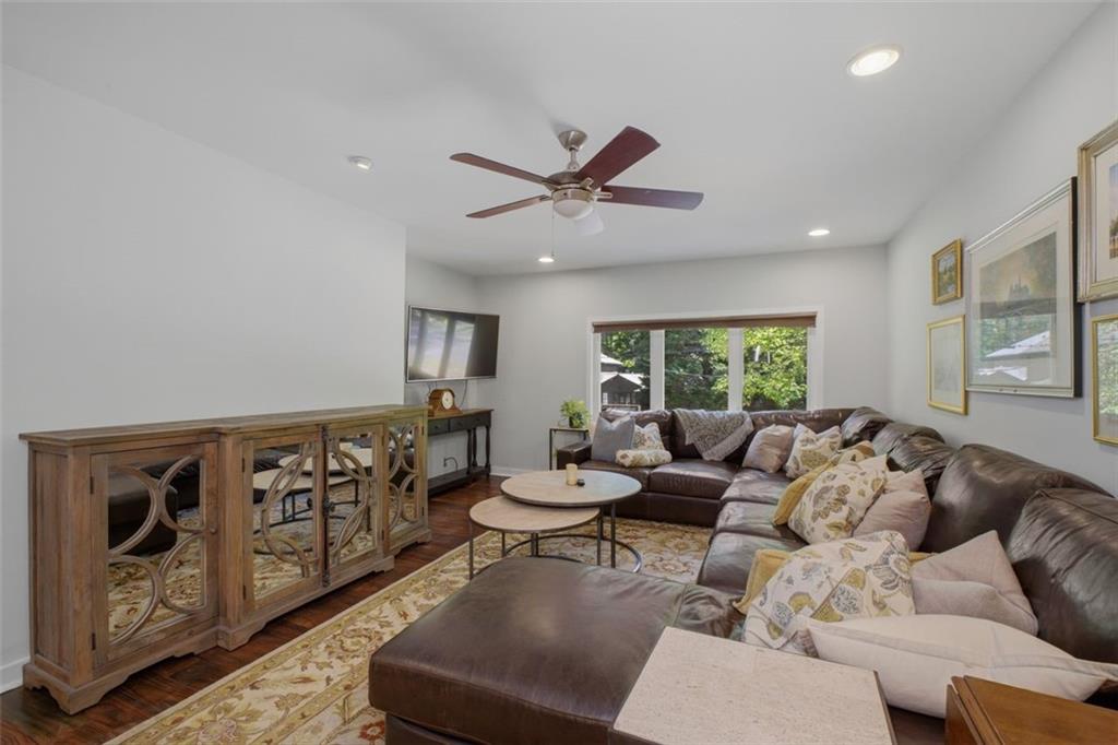 1322 Brook Forest Drive NE