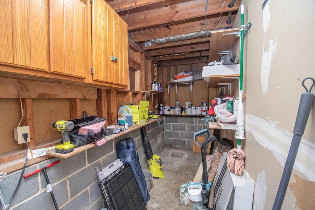 121 Sweetgum Road