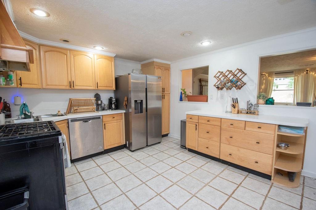 121 Sweetgum Road