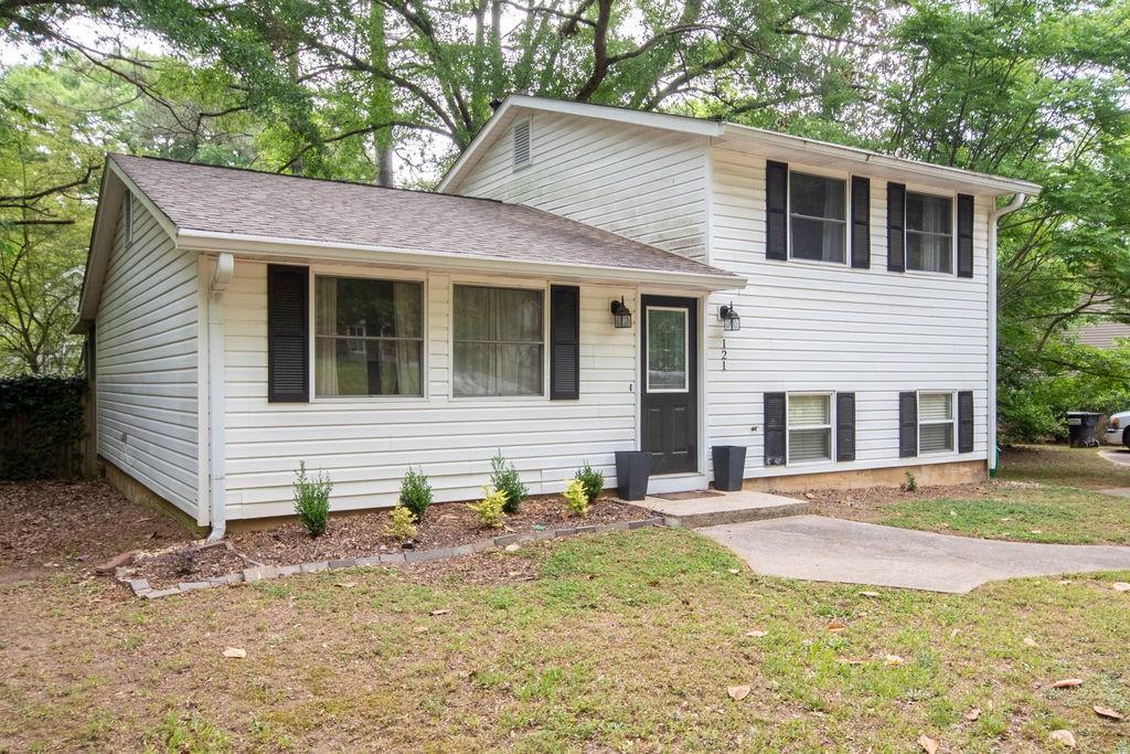 121 Sweetgum Road
