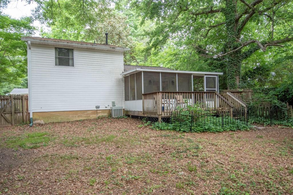 121 Sweetgum Road