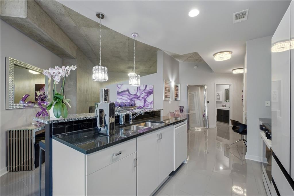 400 W Peachtree Street NW Unit 2914