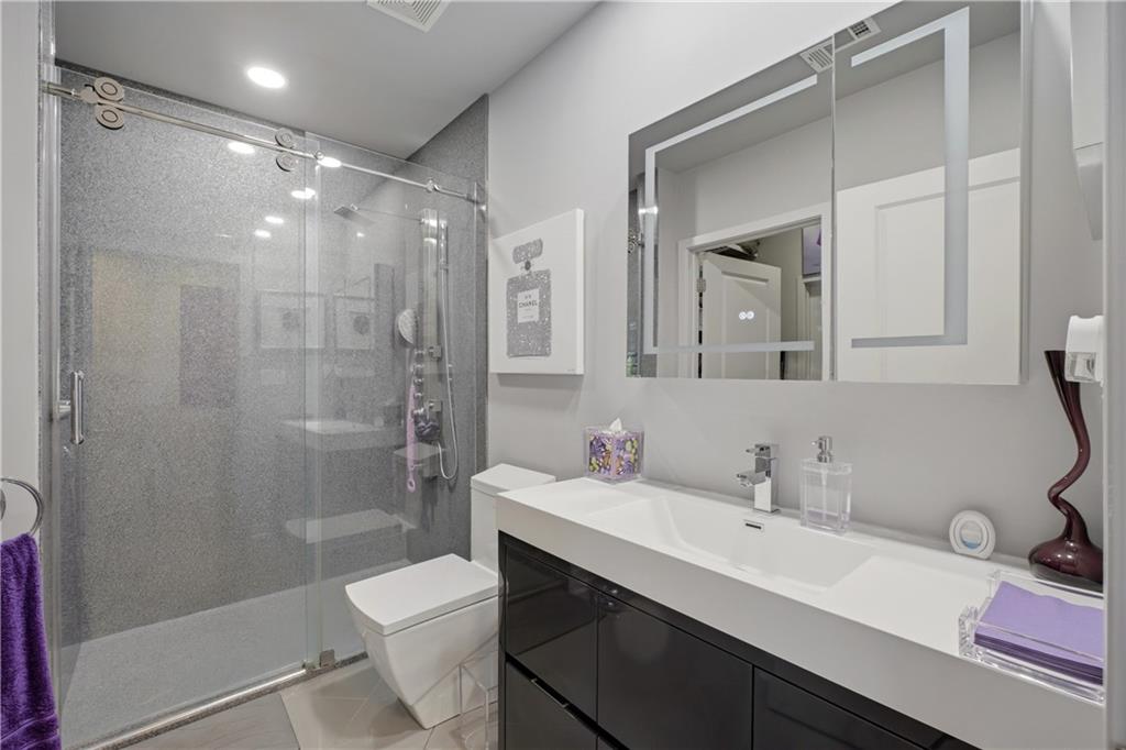 400 W Peachtree Street NW Unit 2914