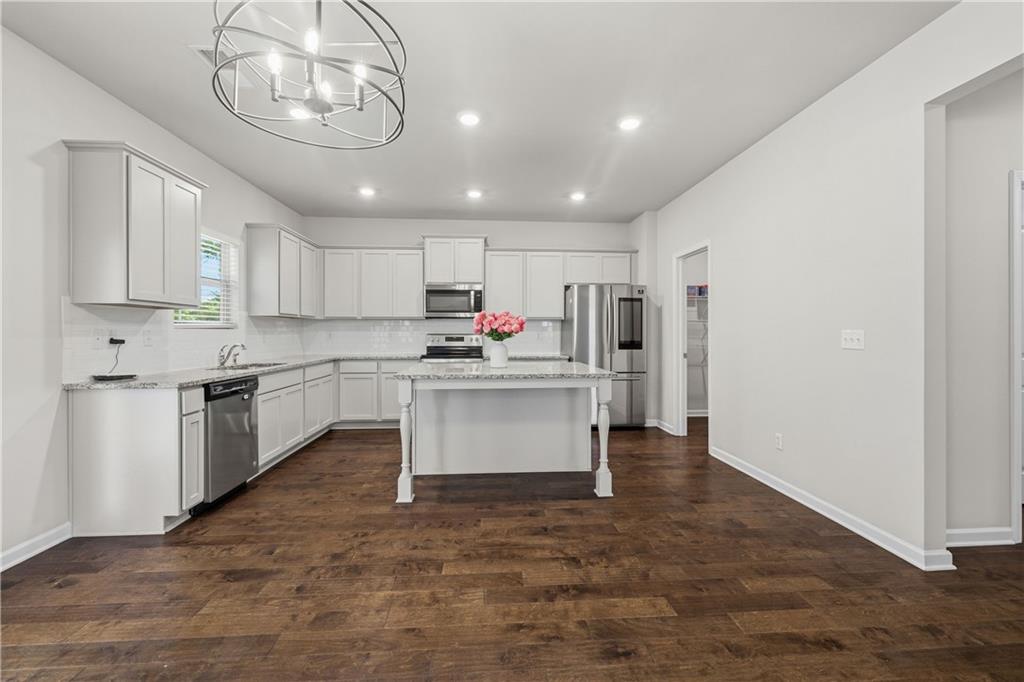 541 Noblewood Drive