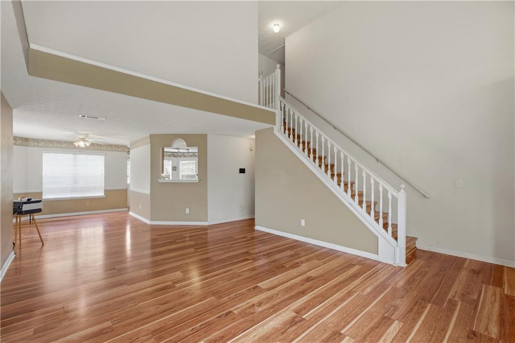 350 Yellow River Lane