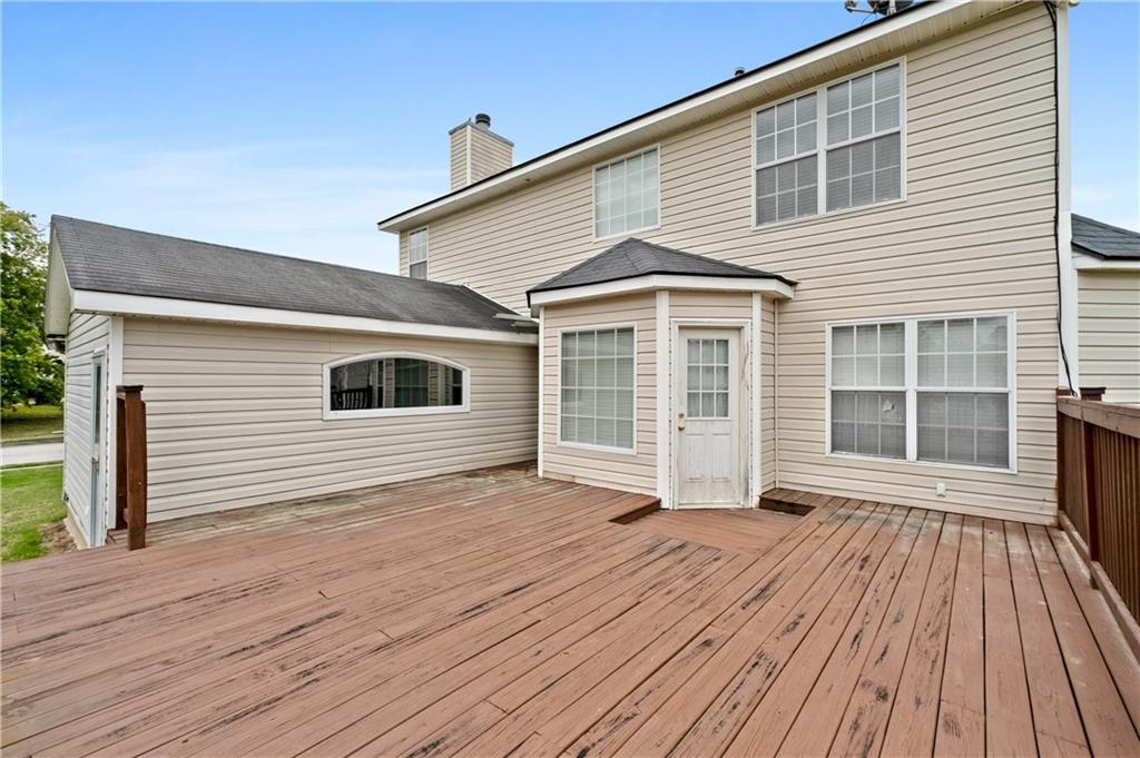 350 Yellow River Lane