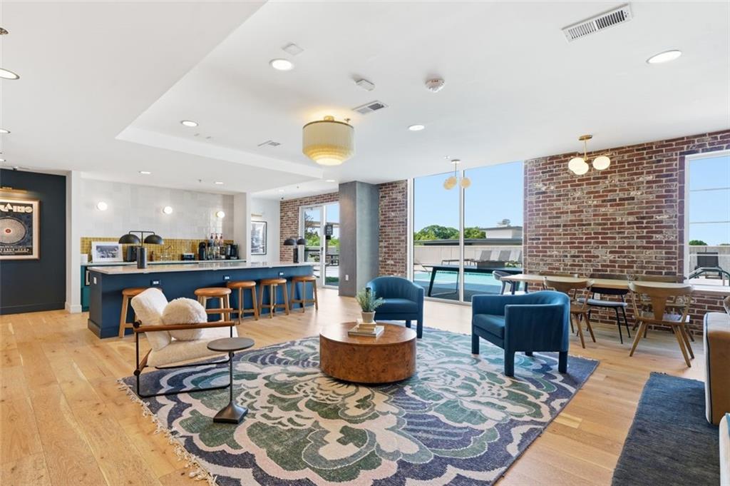 22 Airline Street NE Unit 307