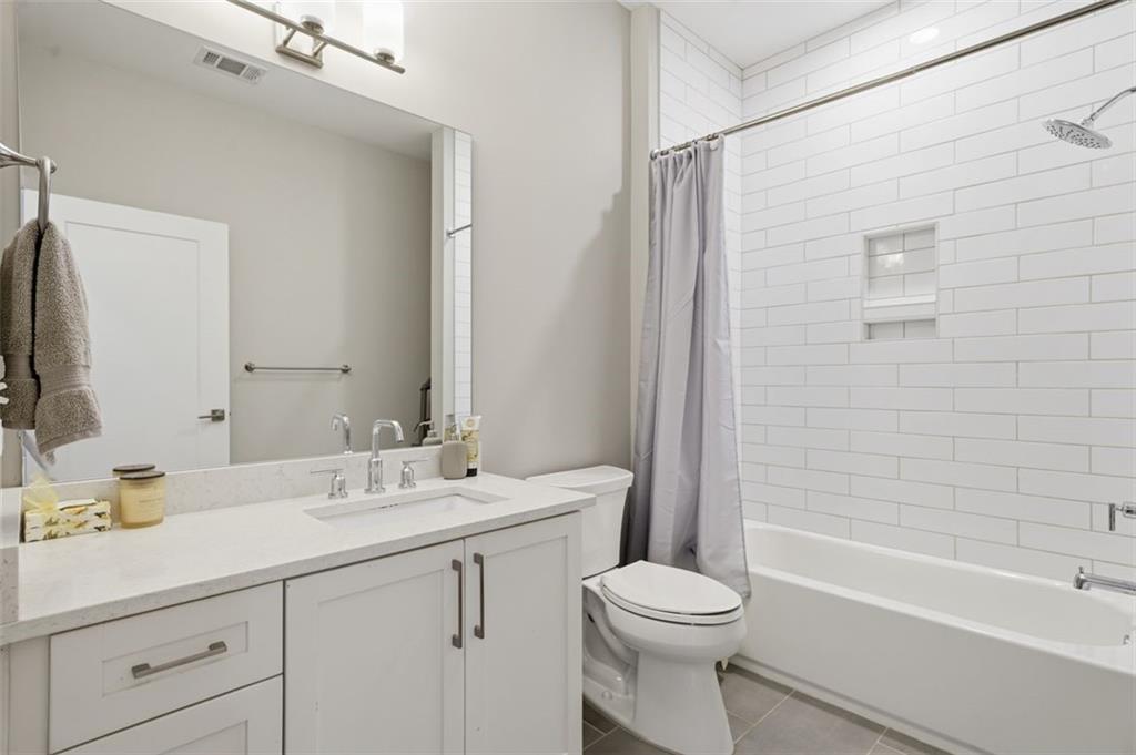 22 Airline Street NE Unit 307