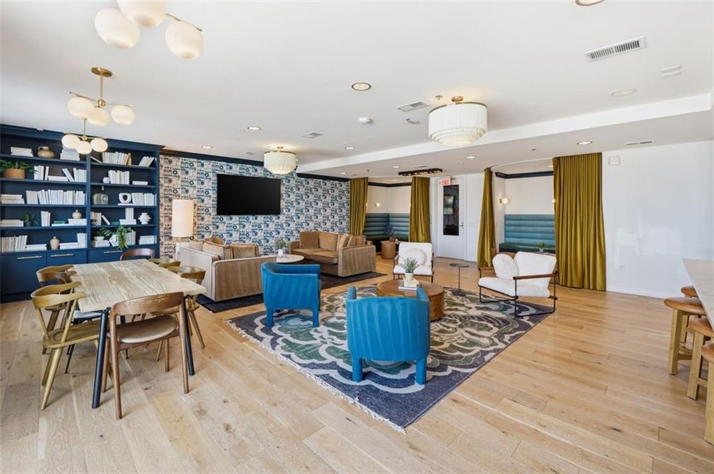 22 Airline Street NE Unit 307