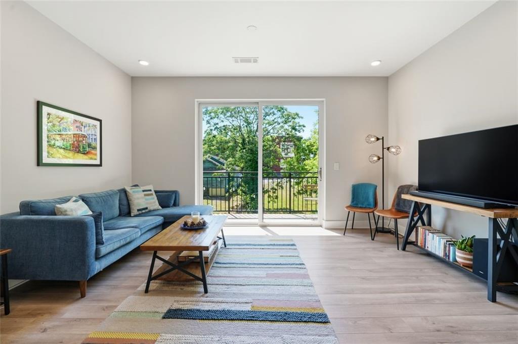 22 Airline Street NE Unit 307