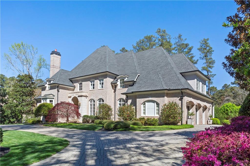 755 Heards Ferry Road