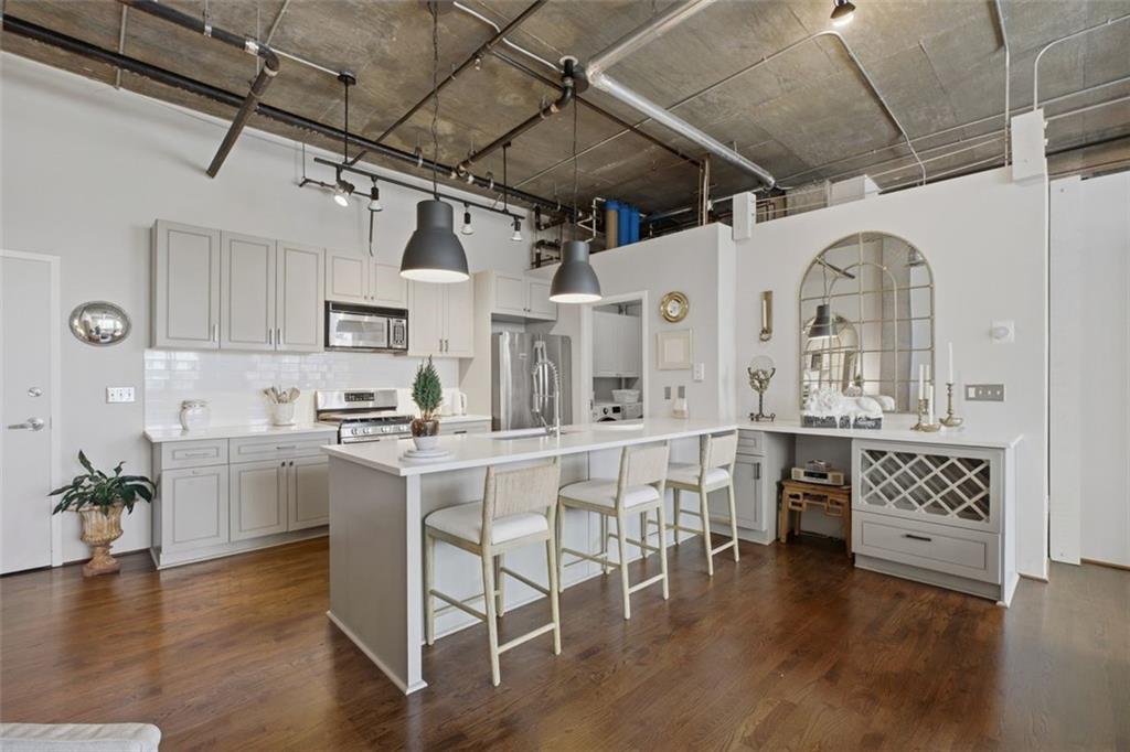 3235 Roswell Road NE Unit 402