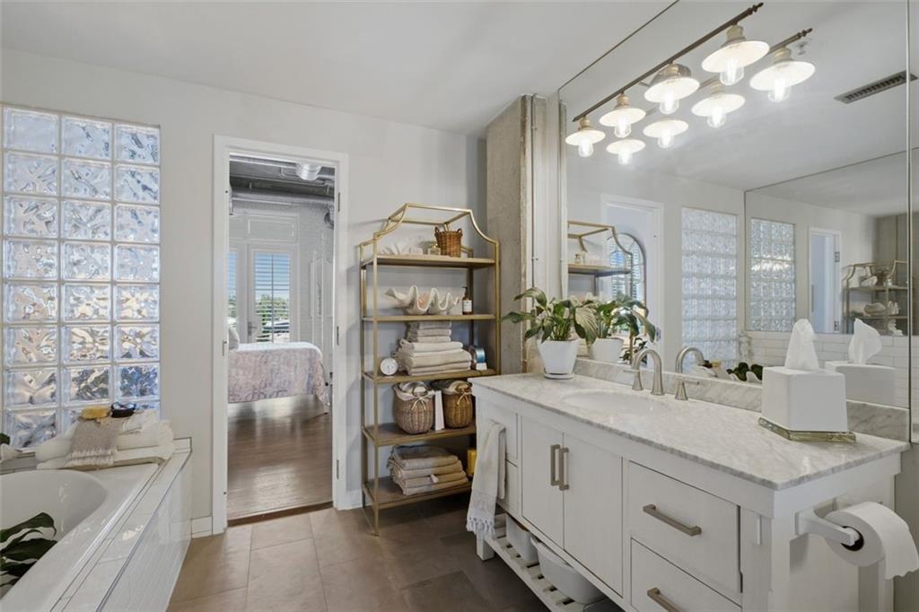 3235 Roswell Road NE Unit 402