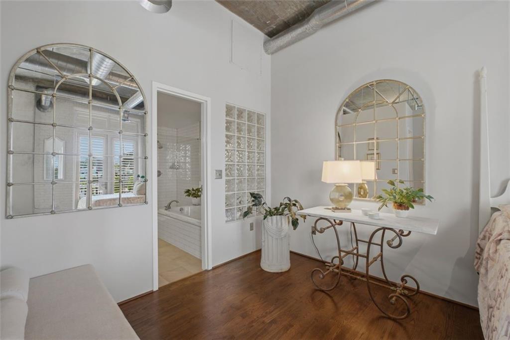 3235 Roswell Road NE Unit 402