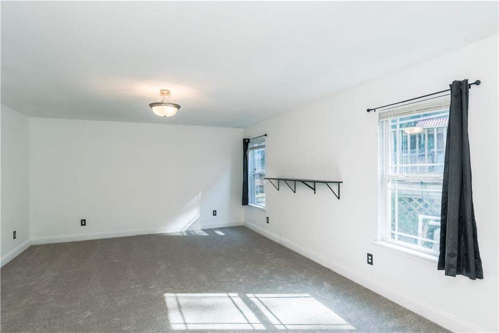 404 WOODCREEK
