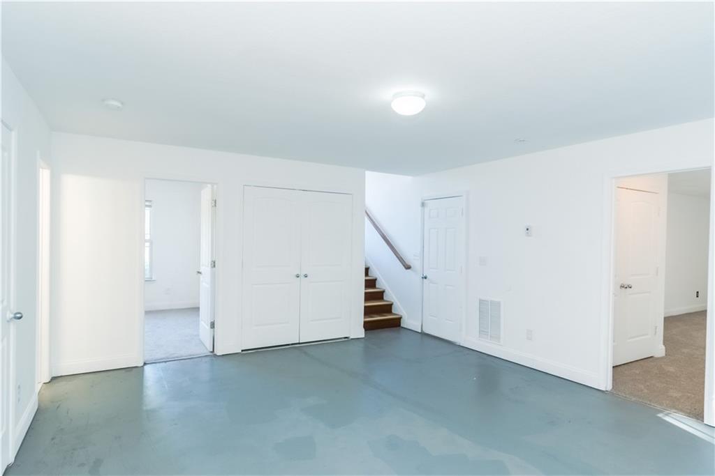 404 WOODCREEK