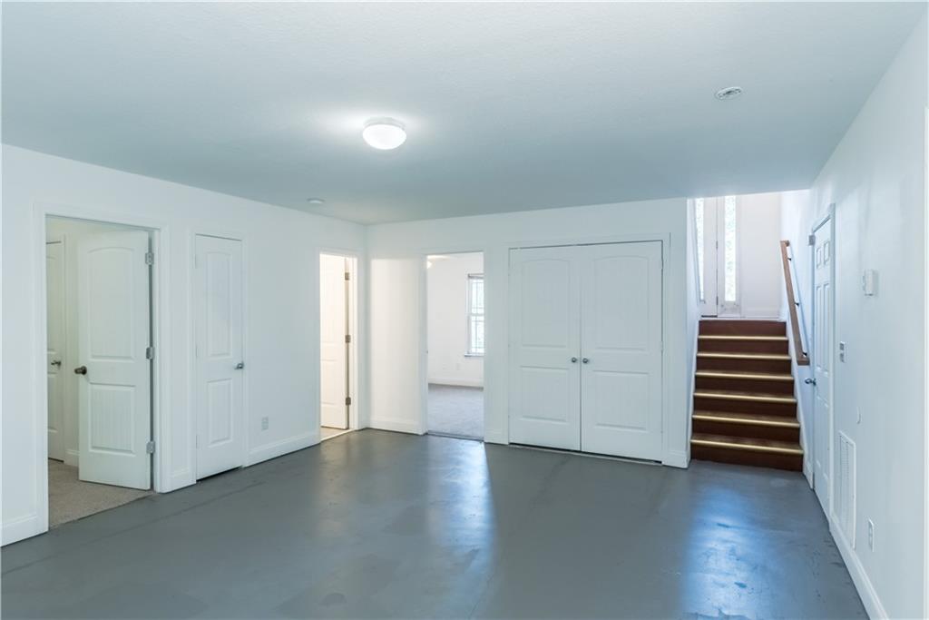 404 WOODCREEK